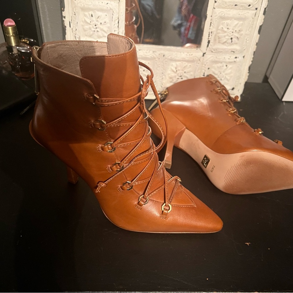 Louise et Cie Tan Lace-Up Heels - Picture 5 of 5